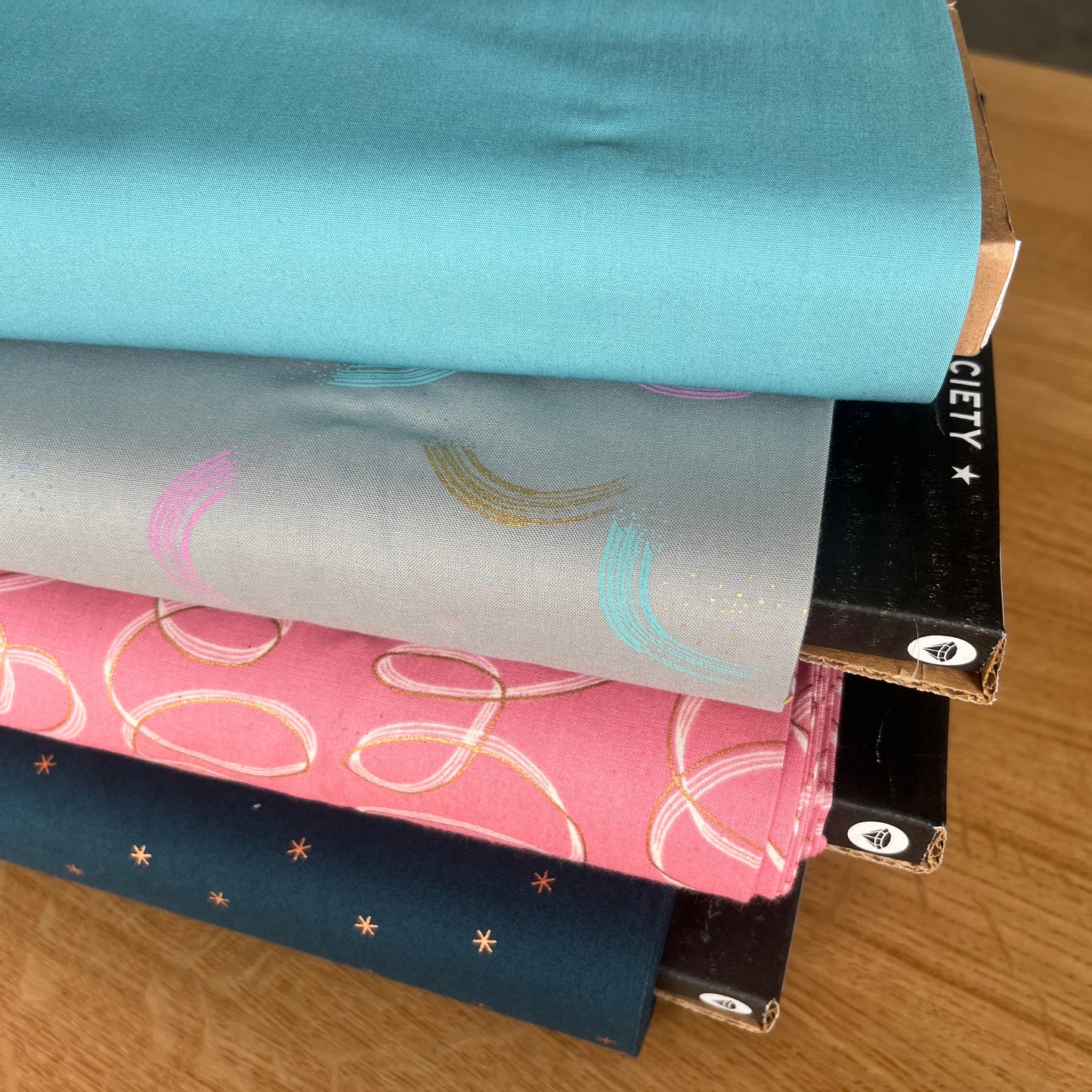 Sawtooth Starshine Quilt Kit (Fairy Godmother)